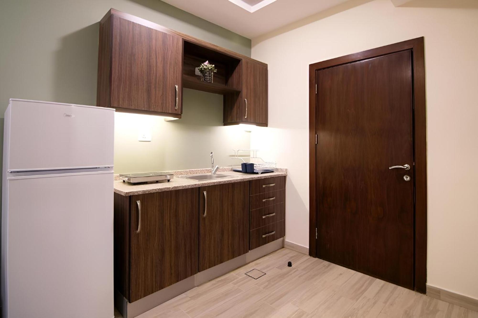 46 Serviced Apartments Амман Экстерьер фото